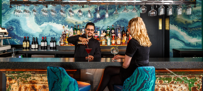 Mercure Brighton Seafront Hotel bar